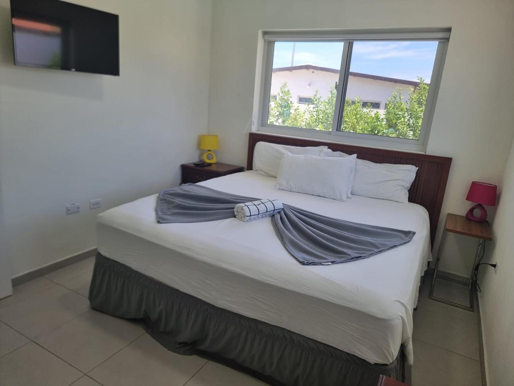 Ocean Breeze Apartments In Aruba Oranjestad Bagian luar foto